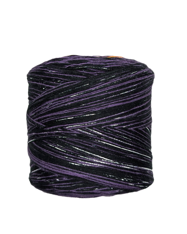 gradient yarn bobbin "Happy Halloween"