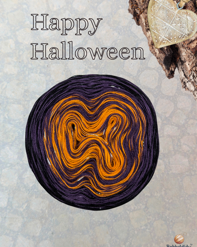 gradient yarn bobbin "Happy Halloween"